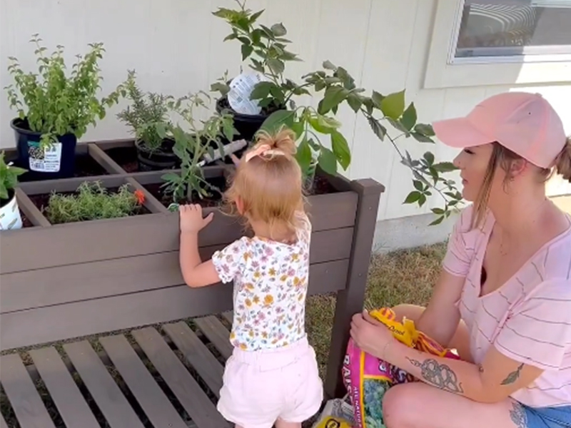 Planter Box with Legs