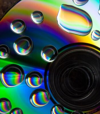 cd-6926894_960_720.jpg