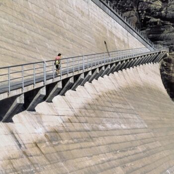 dam-7932987_960_720.jpg