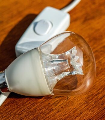light-bulb-1640351_960_720.jpg