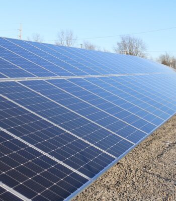 solar-panels-4985353_960_720.jpg
