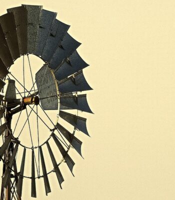 wind-turbine-5048775_960_720.jpg